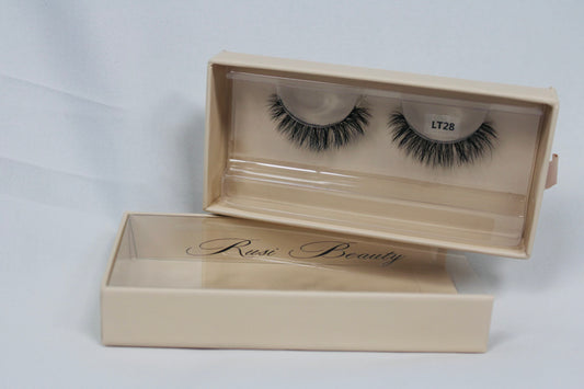 LT28 Classic eyelashes